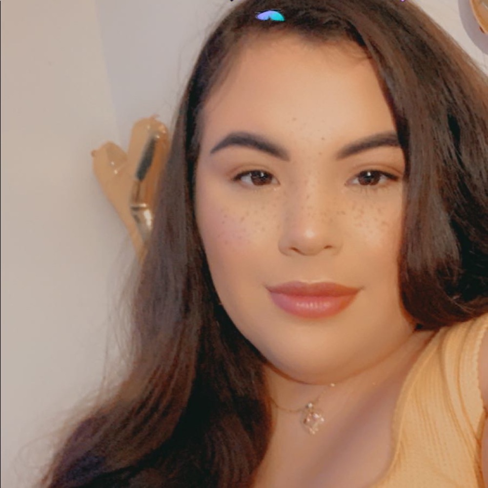 Meet your Posher, Jacky V. ✿